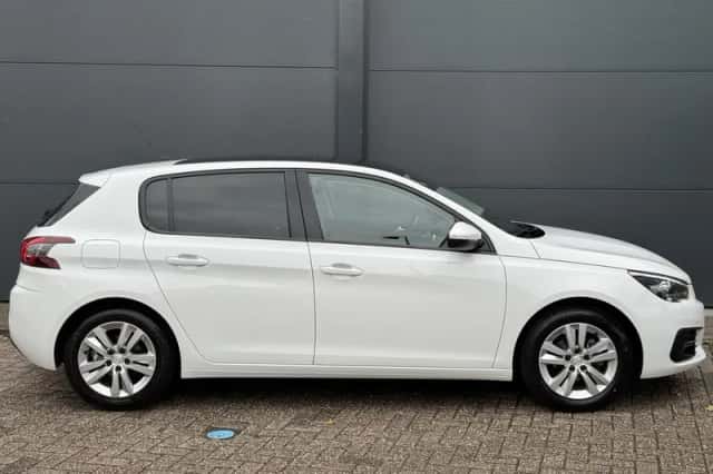 Peugeot 308 (2020) thumbnail 5