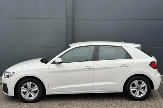 Audi A1 (2021) thumbnail 4