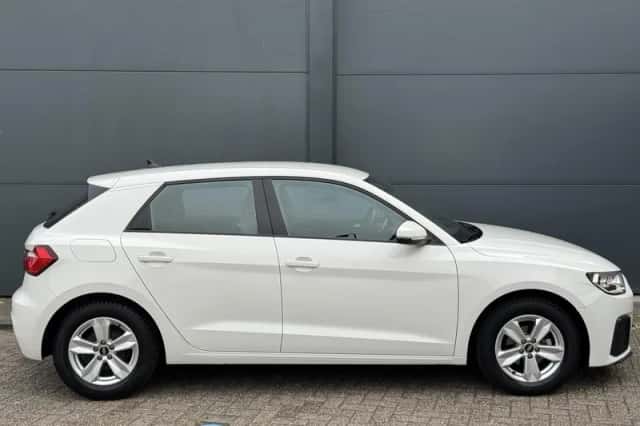 Audi A1 (2021) thumbnail 5