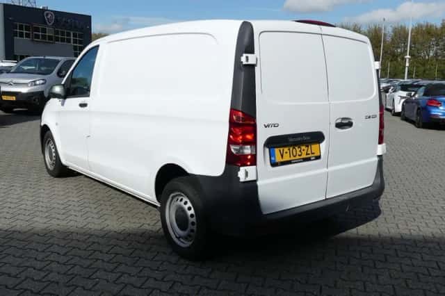 Mercedes-Benz Vito (2019) thumbnail 4