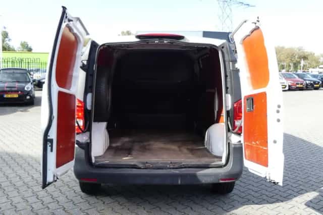Mercedes-Benz Vito (2019) thumbnail 5