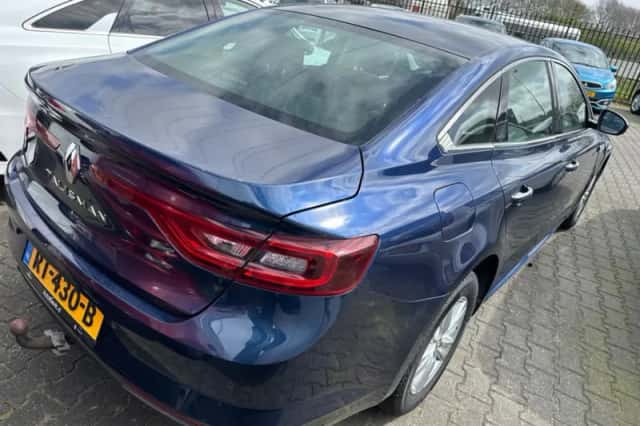 Renault Talisman (2018) thumbnail 2