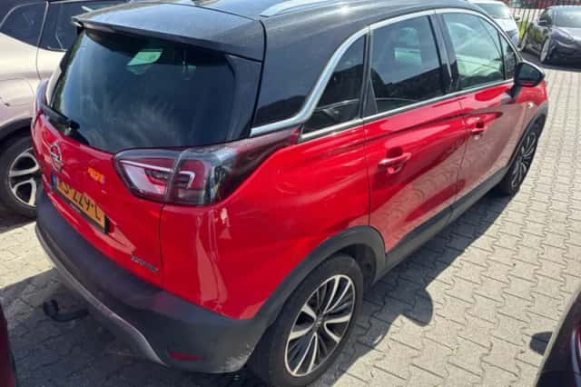 Opel Crossland X (2018) thumbnail 2