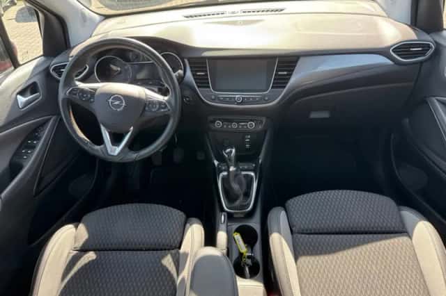Opel Crossland X (2018) thumbnail 3