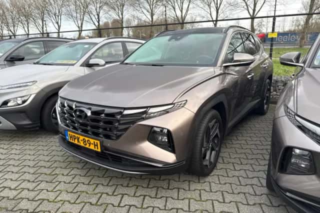 Hyundai Tucson (2022) thumbnail 1