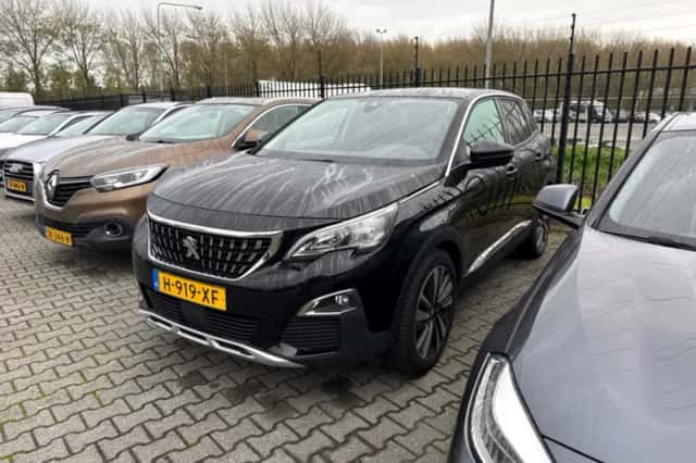 Peugeot 3008 (2020) thumbnail 1