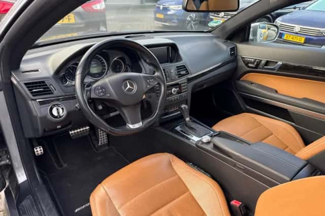 Mercedes-Benz E-Klasse (2009) thumbnail 3