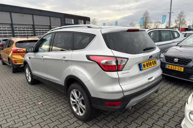 Ford Kuga (2020) thumbnail 2