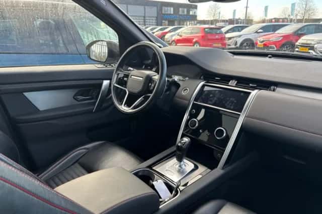 Land Rover Discovery Sport (2021) thumbnail 3