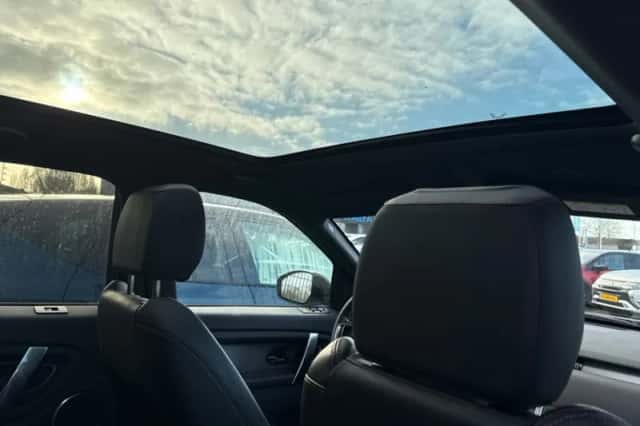 Land Rover Discovery Sport (2021) thumbnail 4