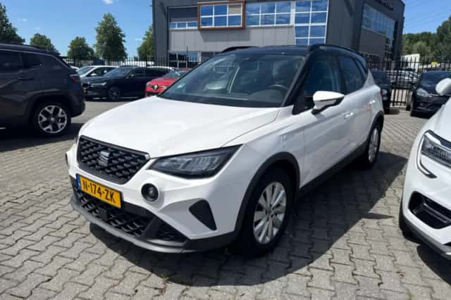 SEAT Arona (2022) thumbnail 1