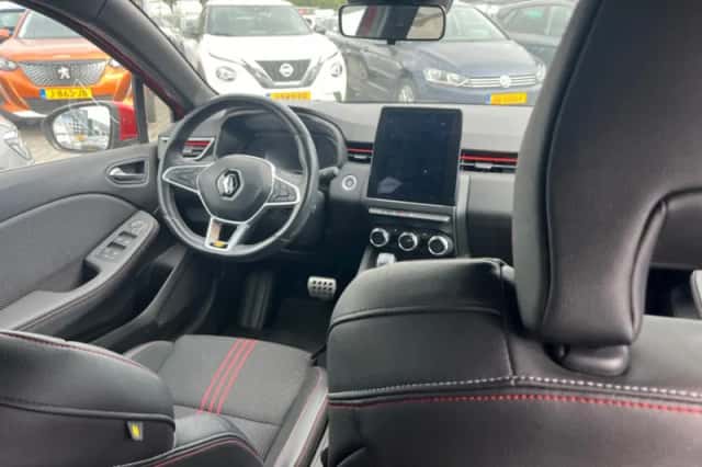 Renault Clio (2022) thumbnail 3