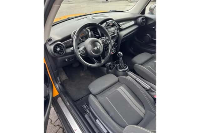 MINI Cooper S (2015) thumbnail 3