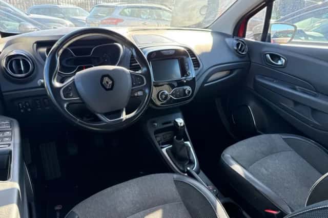 Renault Captur (2019) thumbnail 3