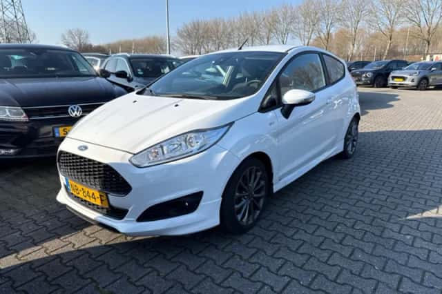 Ford Fiesta (2016) thumbnail 1