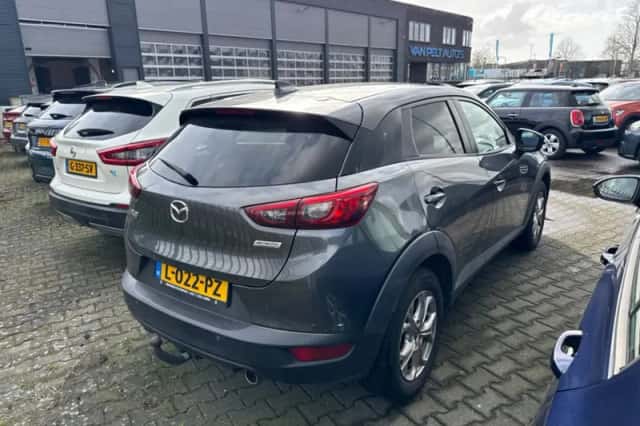 Mazda CX-3 (2017) thumbnail 2