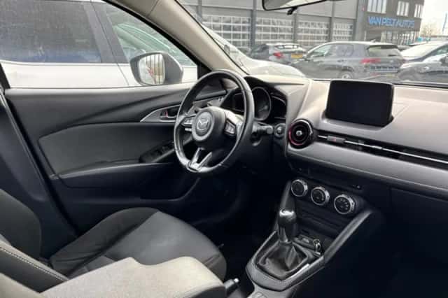 Mazda CX-3 (2017) thumbnail 3