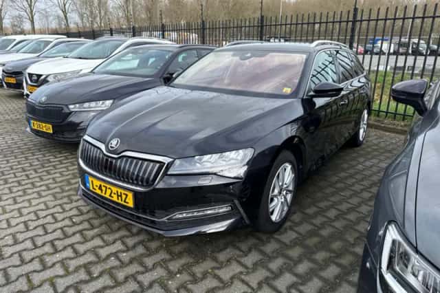 Škoda Superb (2021) thumbnail 1
