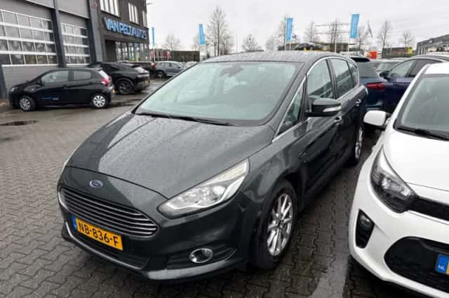 Ford S-Max (2017) thumbnail 1