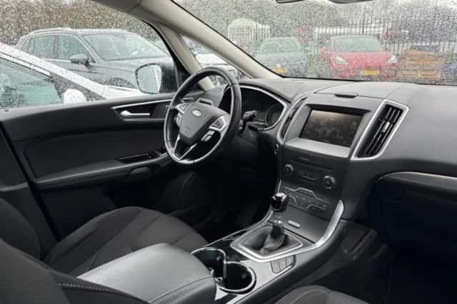 Ford S-Max (2017) thumbnail 3