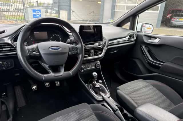 Ford Fiesta (2018) thumbnail 3