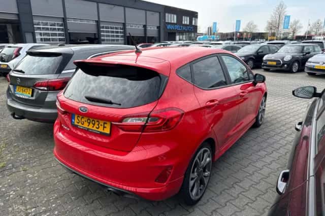Ford Fiesta (2018) thumbnail 2