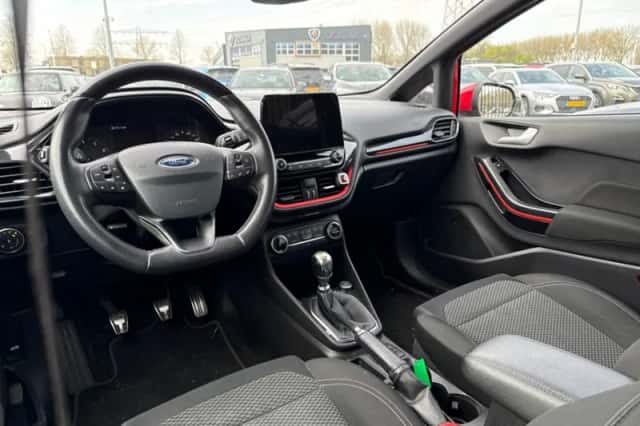 Ford Fiesta (2018) thumbnail 3
