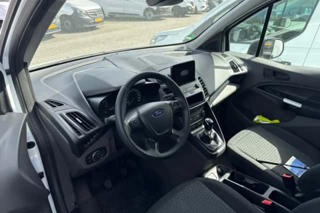 Ford Transit Connect (2022) thumbnail 3