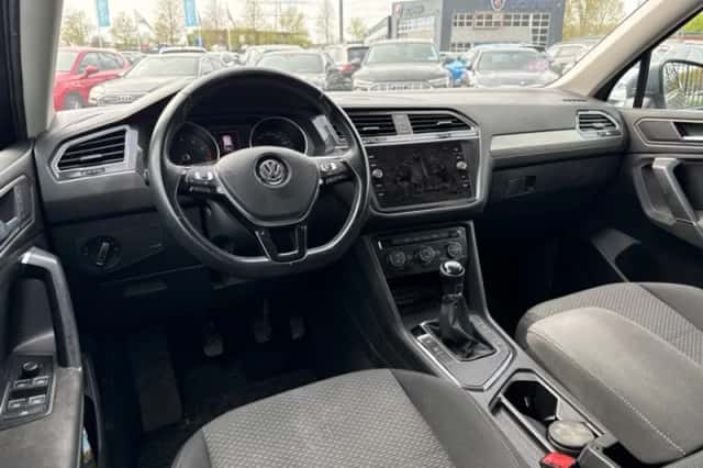 Volkswagen Tiguan (2019) thumbnail 3