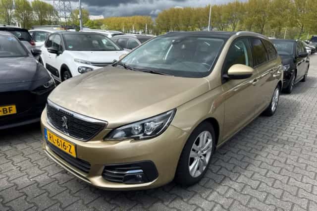 Peugeot 308 (2018) thumbnail 1