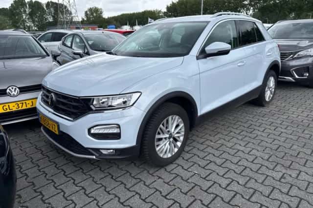 Volkswagen T-Roc (2021) thumbnail 1