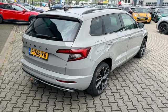 Škoda Karoq (2022) thumbnail 3