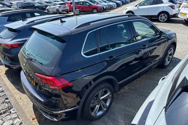 Volkswagen Tiguan (2022) thumbnail 2