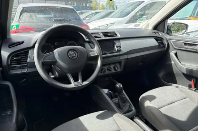 Škoda Fabia (2020) thumbnail 3