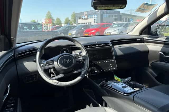 Hyundai Tucson (2022) thumbnail 3
