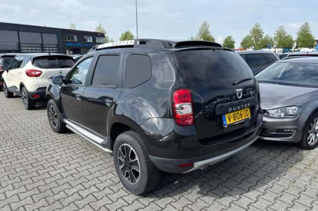 Dacia Duster (2017) thumbnail 2