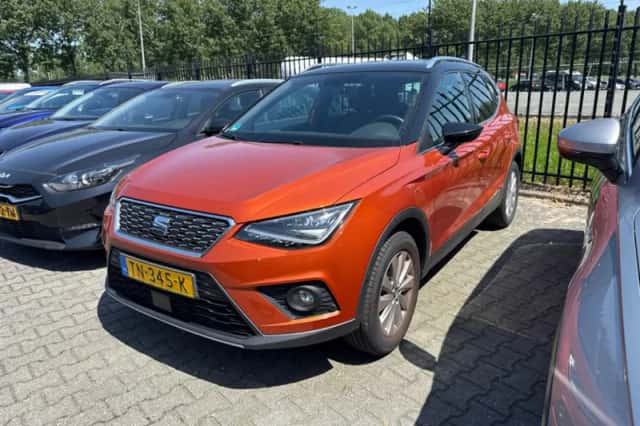 SEAT Arona (2018) thumbnail 1