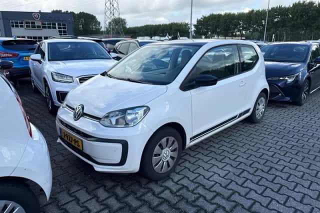 Volkswagen Up! (2017) thumbnail 1