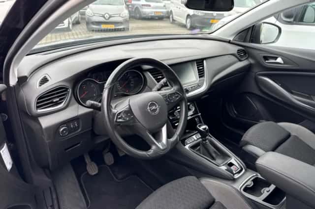 Opel Grandland X (2020) thumbnail 3