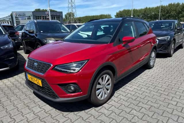 SEAT Arona (2021) thumbnail 1
