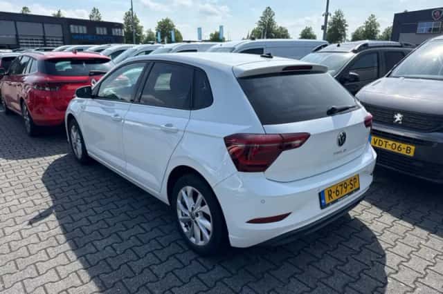 Volkswagen Polo (2021) thumbnail 2