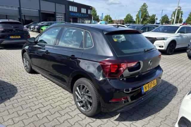 Volkswagen Polo (2021) thumbnail 2