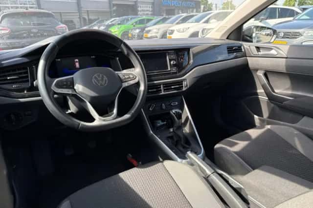 Volkswagen Polo (2021) thumbnail 3