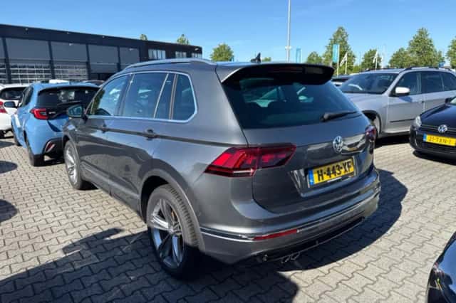 Volkswagen Tiguan (2020) thumbnail 2
