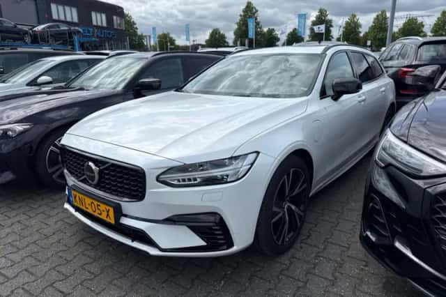 Volvo V90 (2021) thumbnail 1