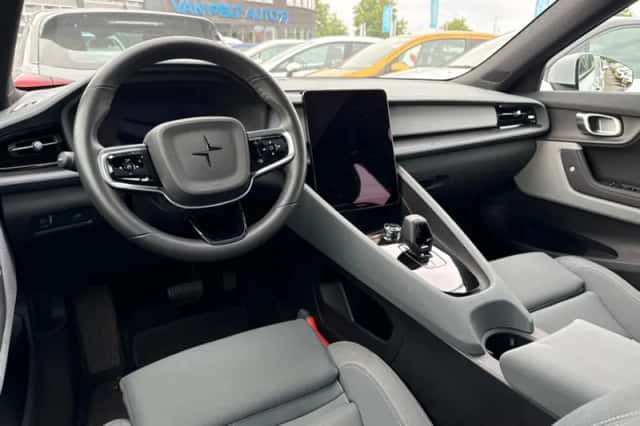 Polestar 2 (2022) thumbnail 3