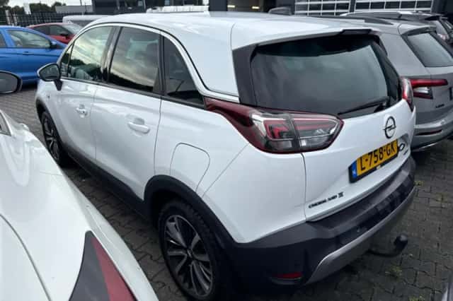 Opel Crossland X (2018) thumbnail 2