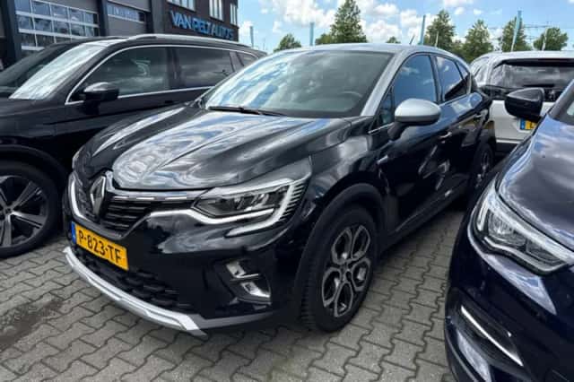 Renault Captur (2021) thumbnail 1