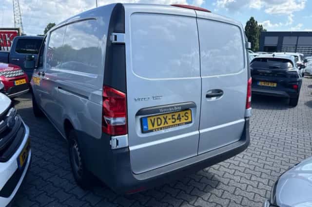 Mercedes-Benz Vito (2020) thumbnail 2