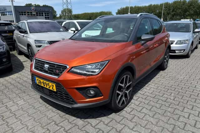 SEAT Arona (2018) thumbnail 1